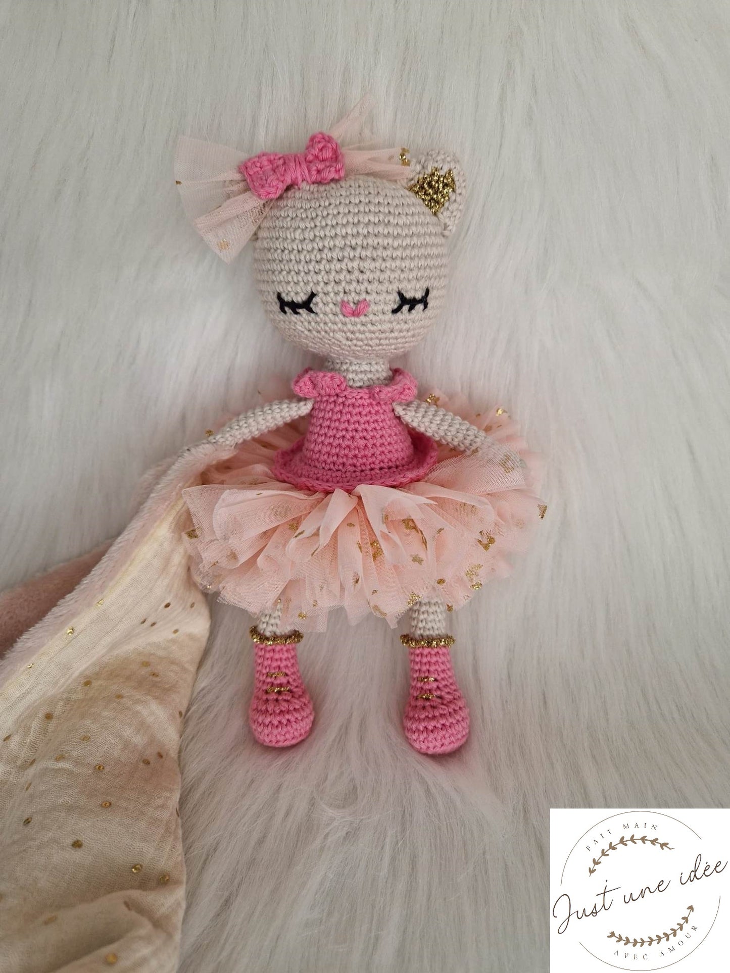 Chaton danseuse avec lange - doudou, peluche